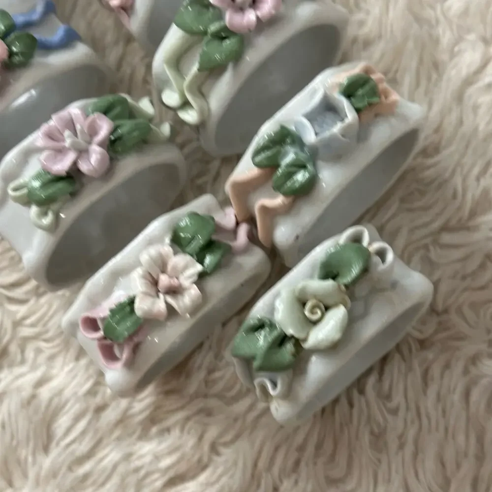 Set of 11 Vintage Napkin Rings Pastel Floral Fine China Ceramic Pastel Gardenp - Picture 4 of 7
